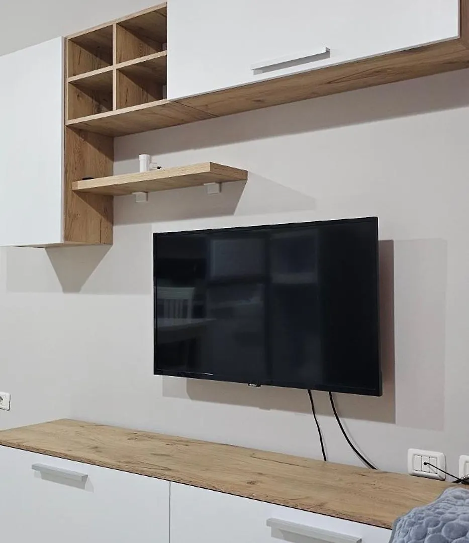 Bear Apartment Tirana 0*,